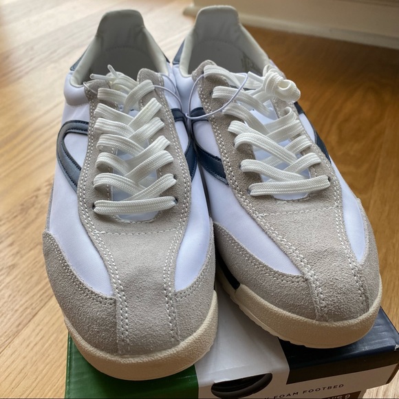 Tretorn || white and navy sneakers. Brand new. - Picture 3 of 4